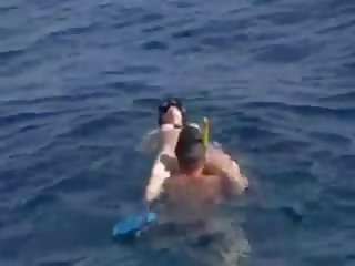 Debaixo de água porno