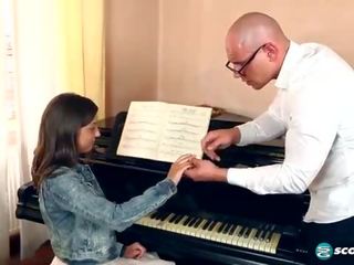 Foxy di piano lição hd adulto filme vídeos - spankbang 2
