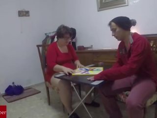 Jugando al parch&iacute;s: te como una y te meto 啦 lengua 20 veces.gui029