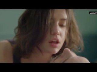 Adele exarchopoulos - pusnuogis seksas filmas scenos - eperdument (2016)